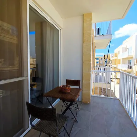 Bright & Spacious 2 Bedroom With Terrace Gz-ypiz1-1 Apartment *
