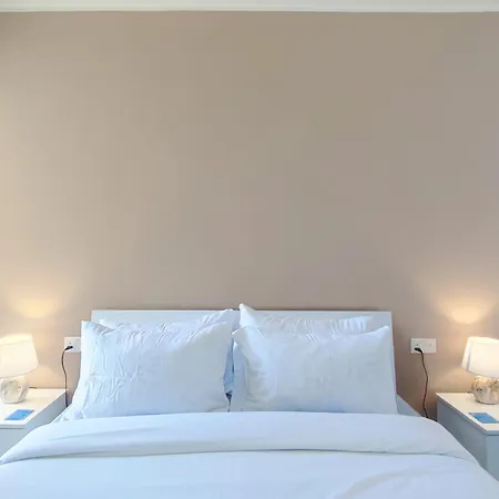 Bright & Spacious 2 Bedroom With Terrace Gz-ypiz1-1